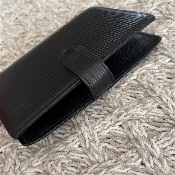 Louis Vuitton black Epi leather agenda cover - Picture 4 of 17